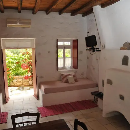 호텔 Anezina Village