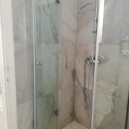 호텔 Anezina Village 드리오스