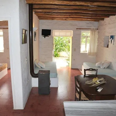 호텔 Anezina Village