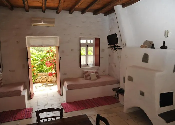 Hotel Anezina Village