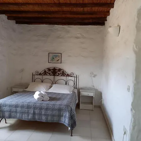 Anezina Village Hotel 3*