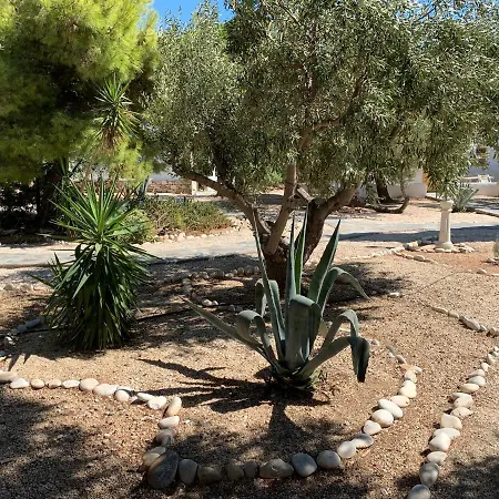 Anezina Village 3* Drios