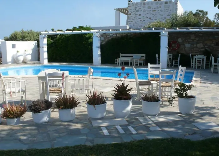 Anezina Village Hotel 3*