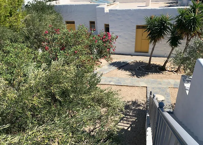 Anezina Village Drios